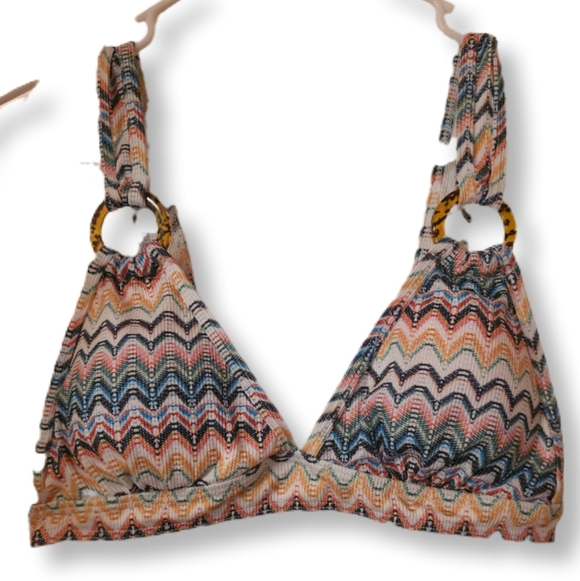 Unbranded Other - Unbranded Size M Crochet Chevron Triangle Bikini Top